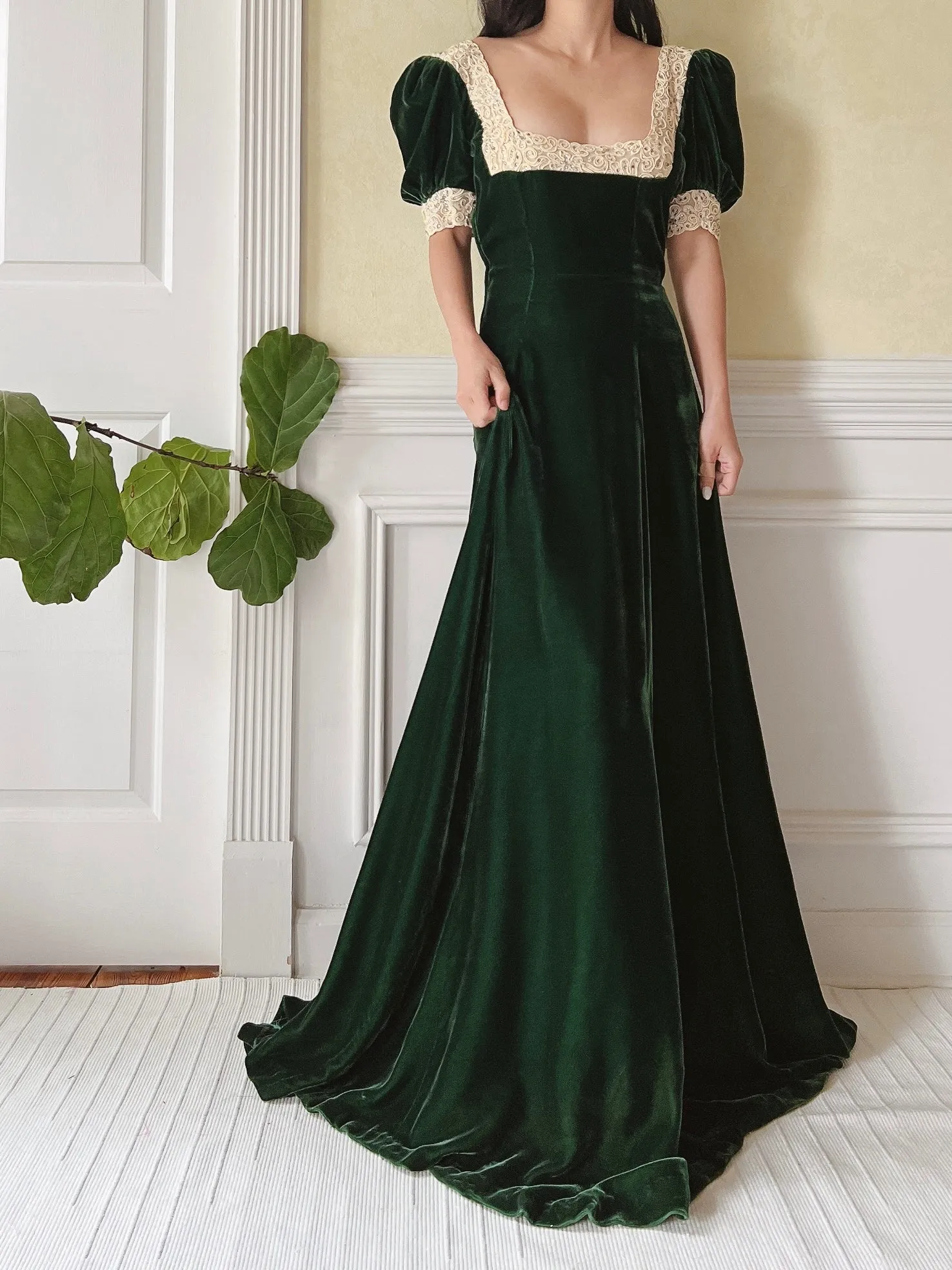 1930s Emerald Silk Velvet Gown - S