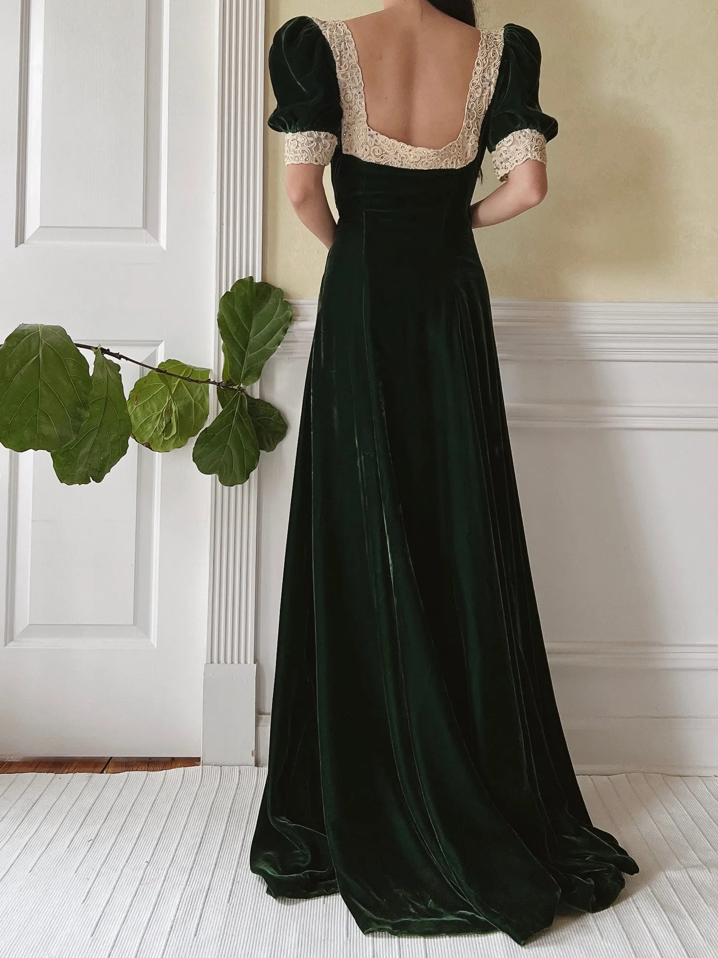 1930s Emerald Silk Velvet Gown - S