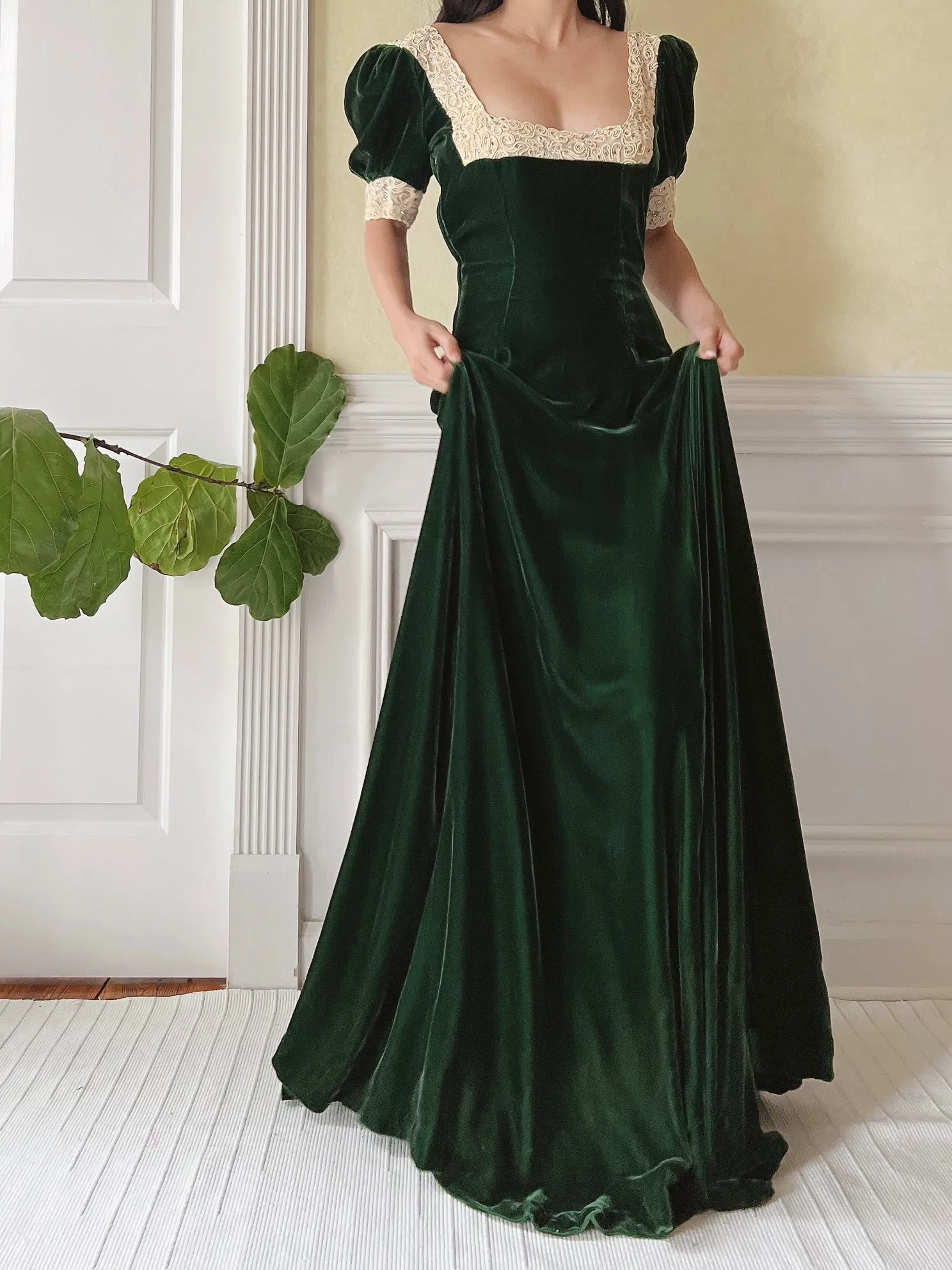 1930s Emerald Silk Velvet Gown - S