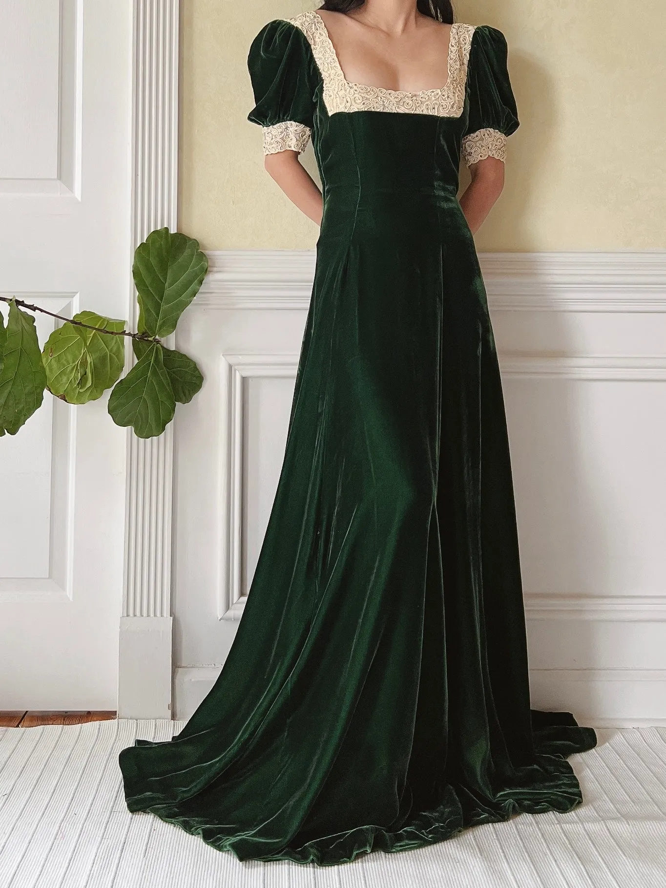 1930s Emerald Silk Velvet Gown - S