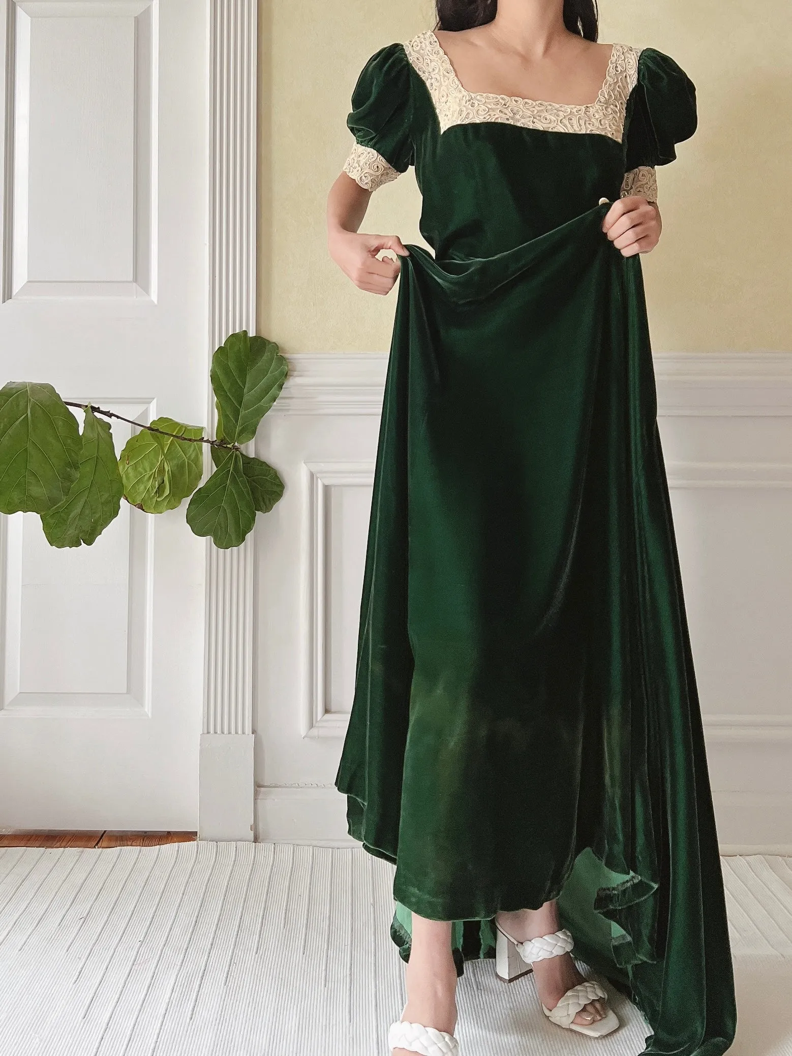 1930s Emerald Silk Velvet Gown - S