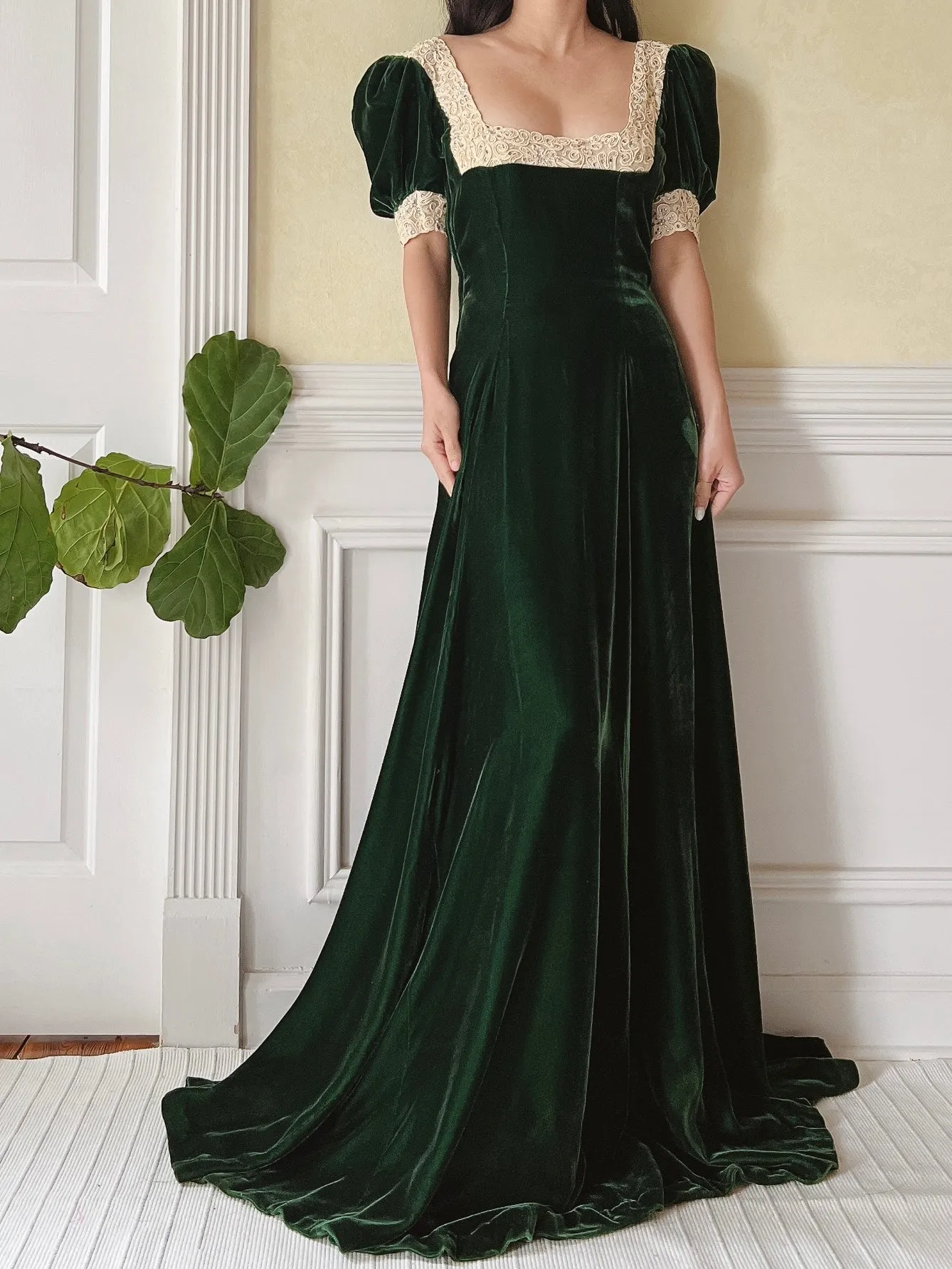 1930s Emerald Silk Velvet Gown - S