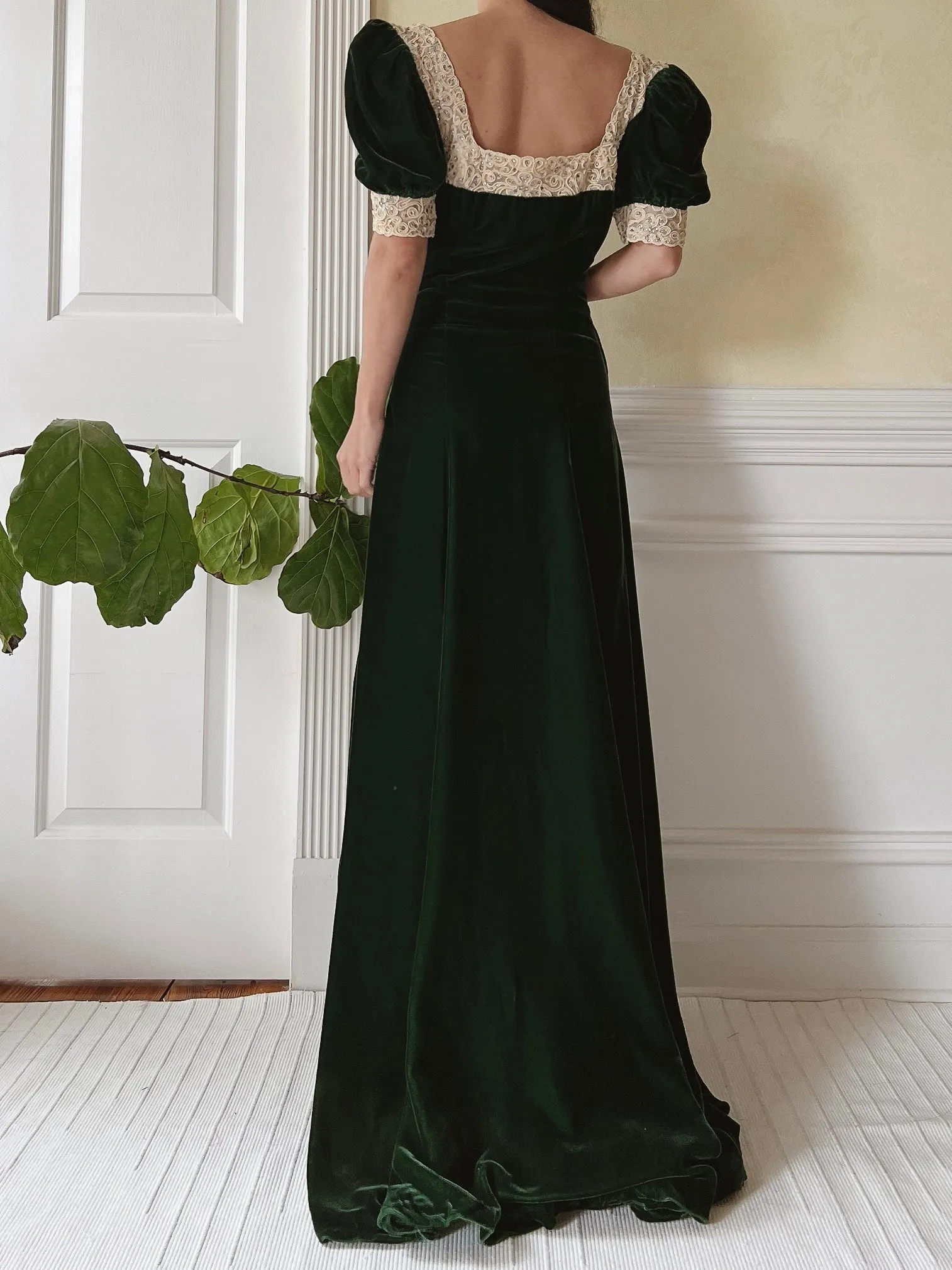 1930s Emerald Silk Velvet Gown - S