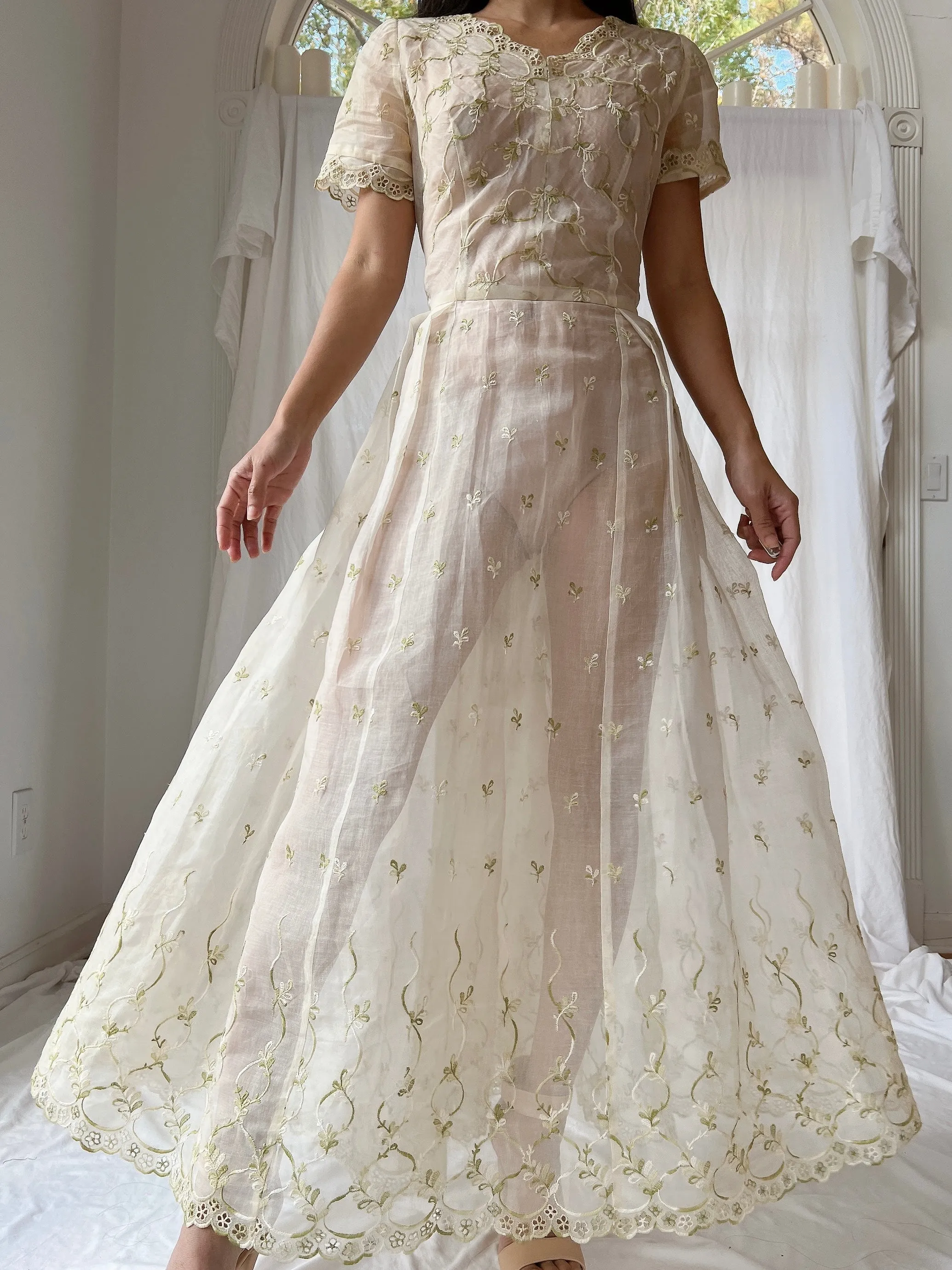 1940s Organdy Embroidered Dress - XS