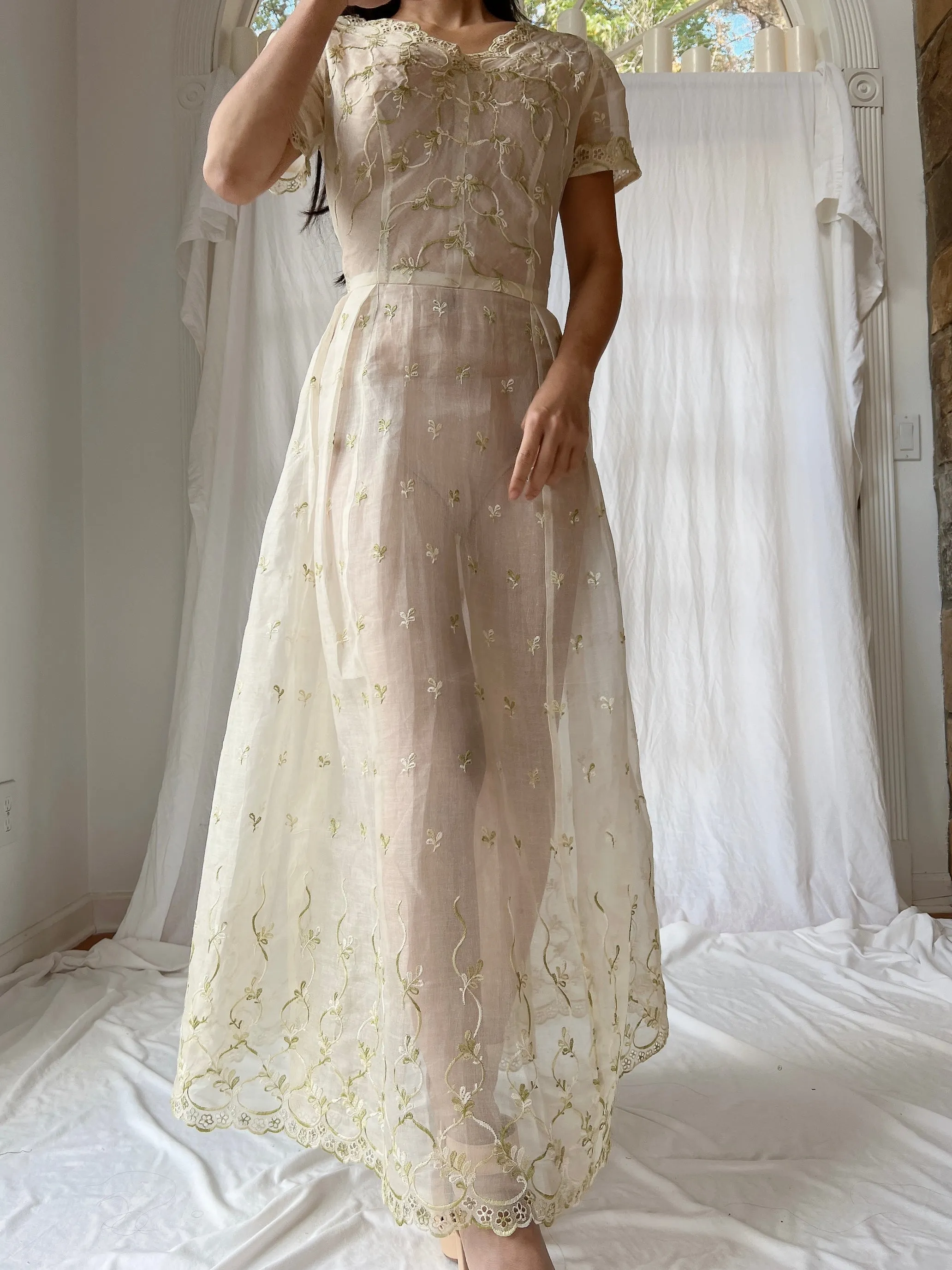 1940s Organdy Embroidered Dress - XS