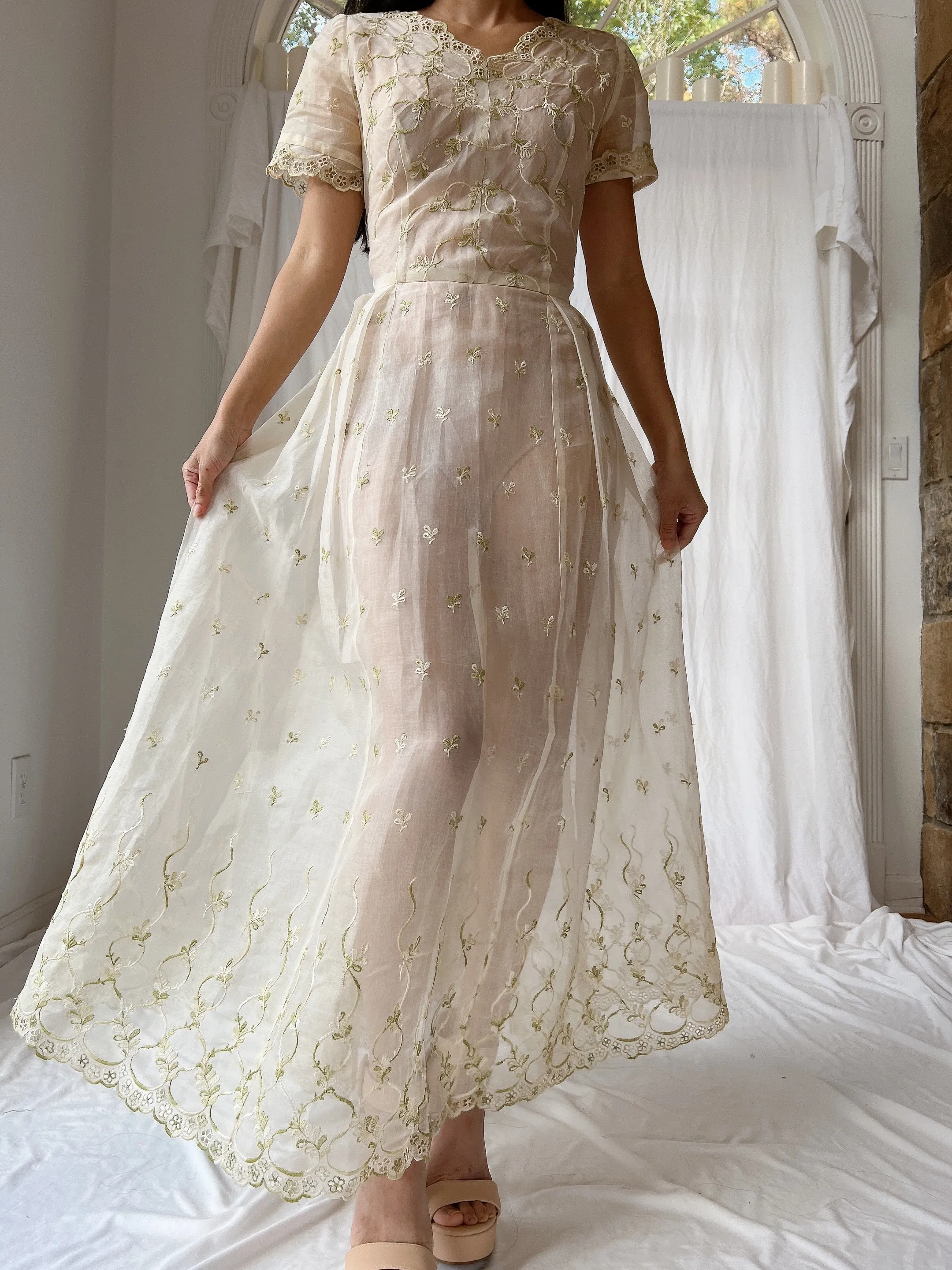 1940s Organdy Embroidered Dress - XS