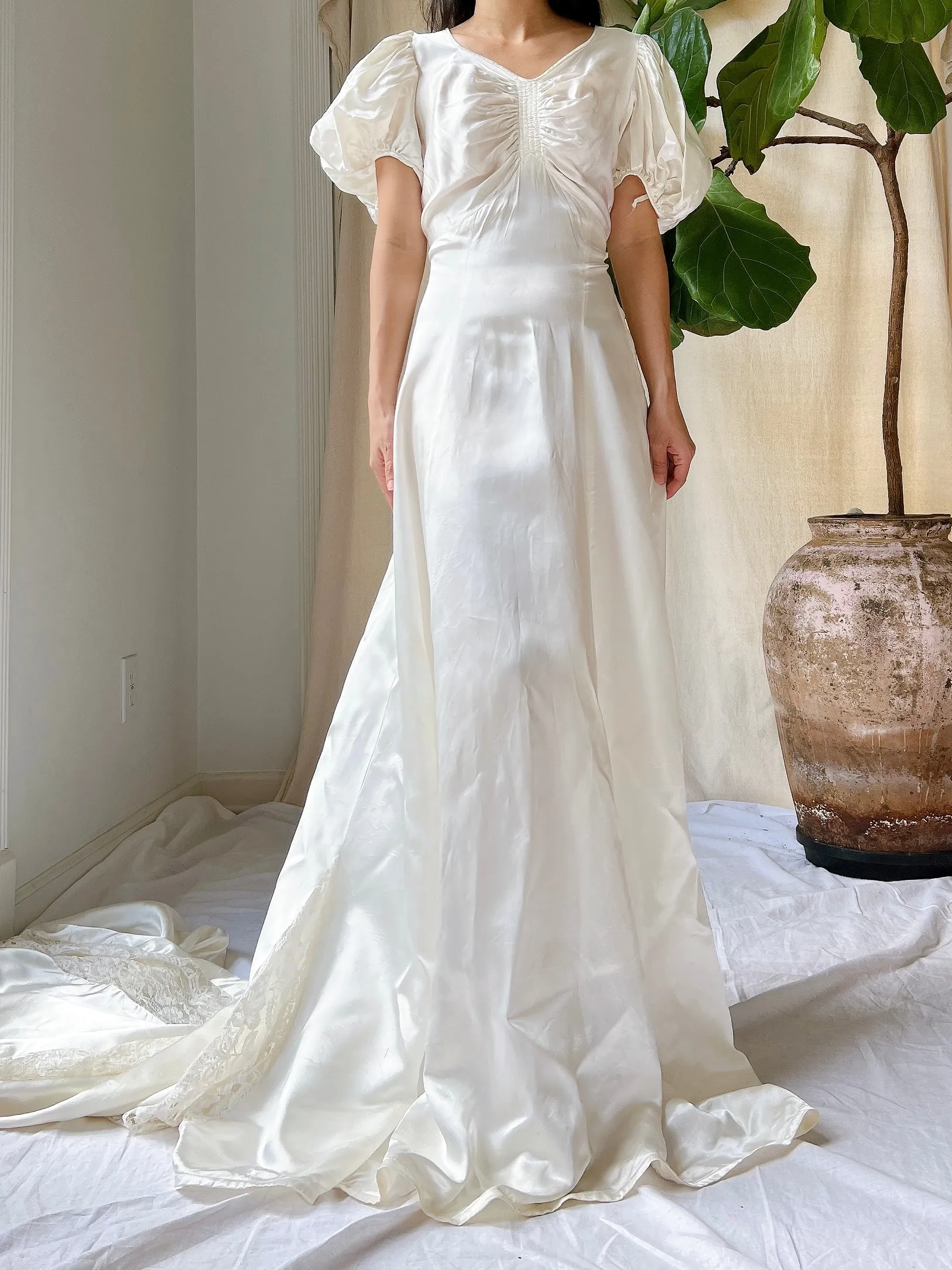 1940s Satin Puff Sleeve Gown - S