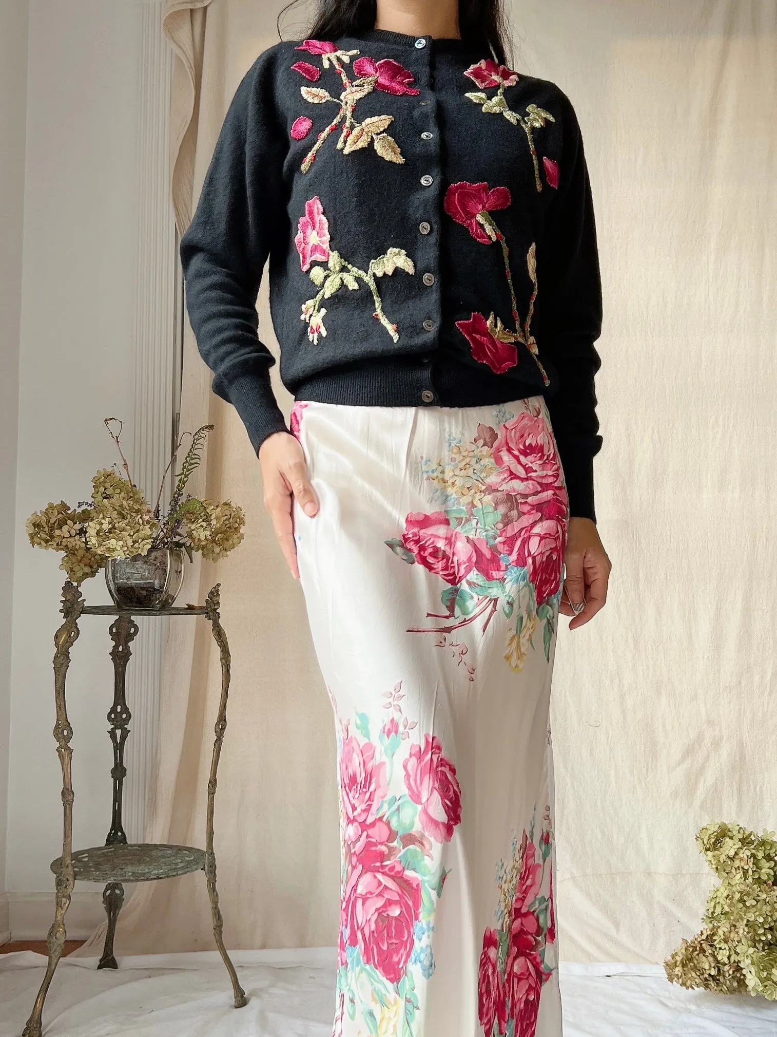 1950s Embroidered Rose Cardigan - XS/S