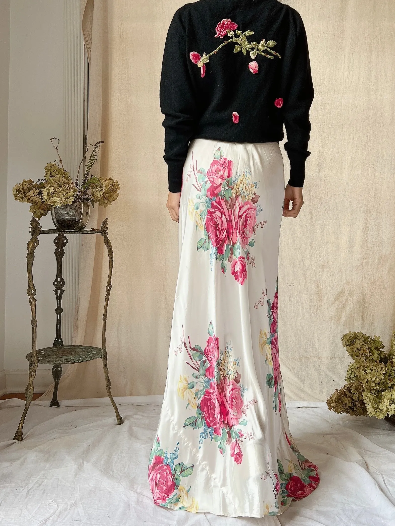 1950s Embroidered Rose Cardigan - XS/S