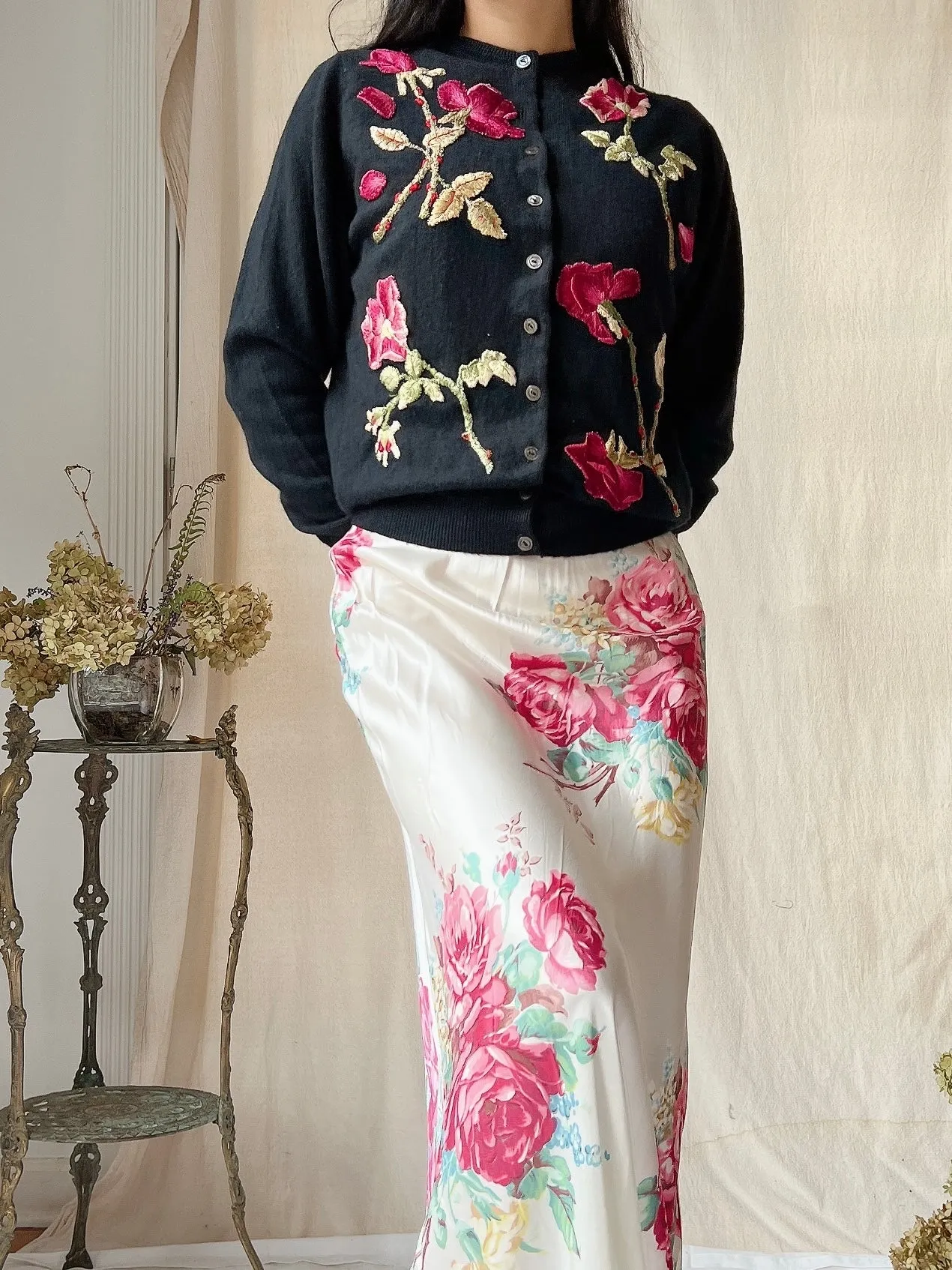 1950s Embroidered Rose Cardigan - XS/S