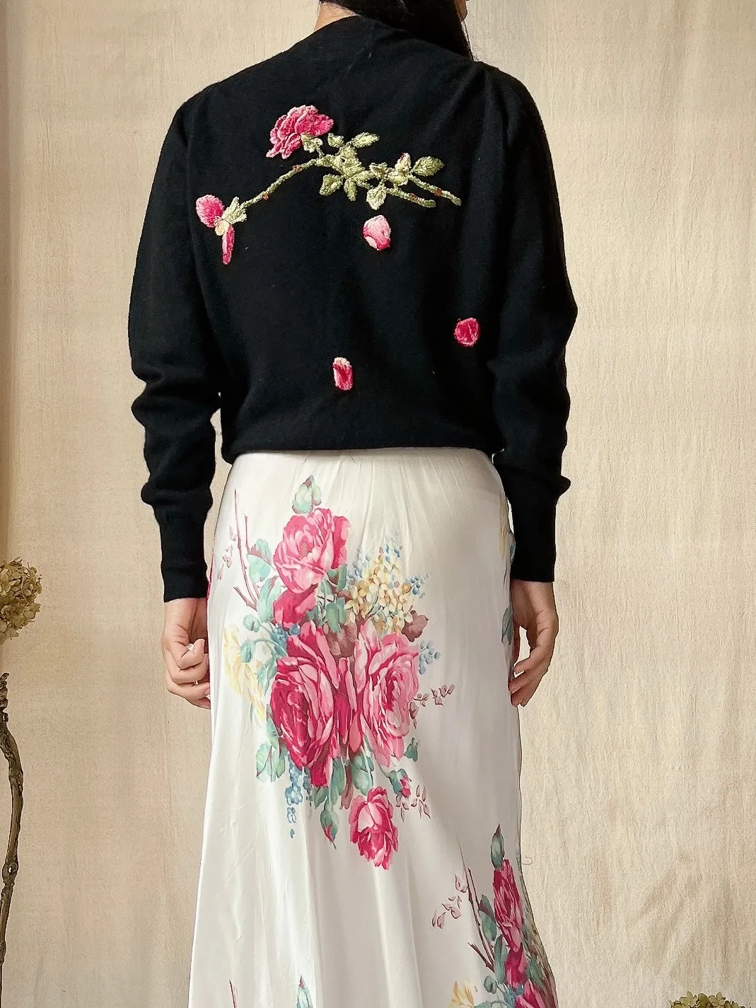 1950s Embroidered Rose Cardigan - XS/S