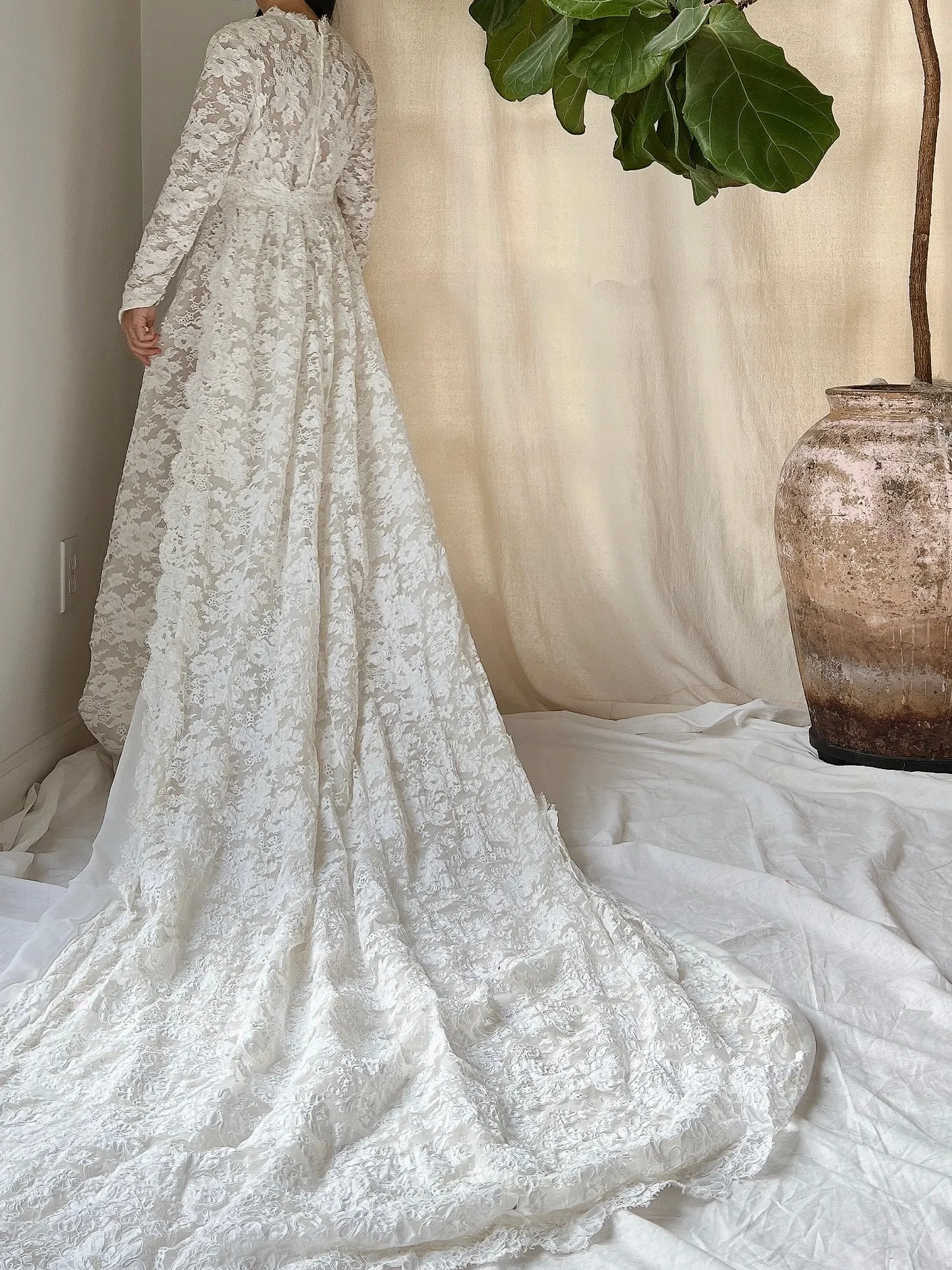 1960s Alencon Lace Gown with Train - XS/S