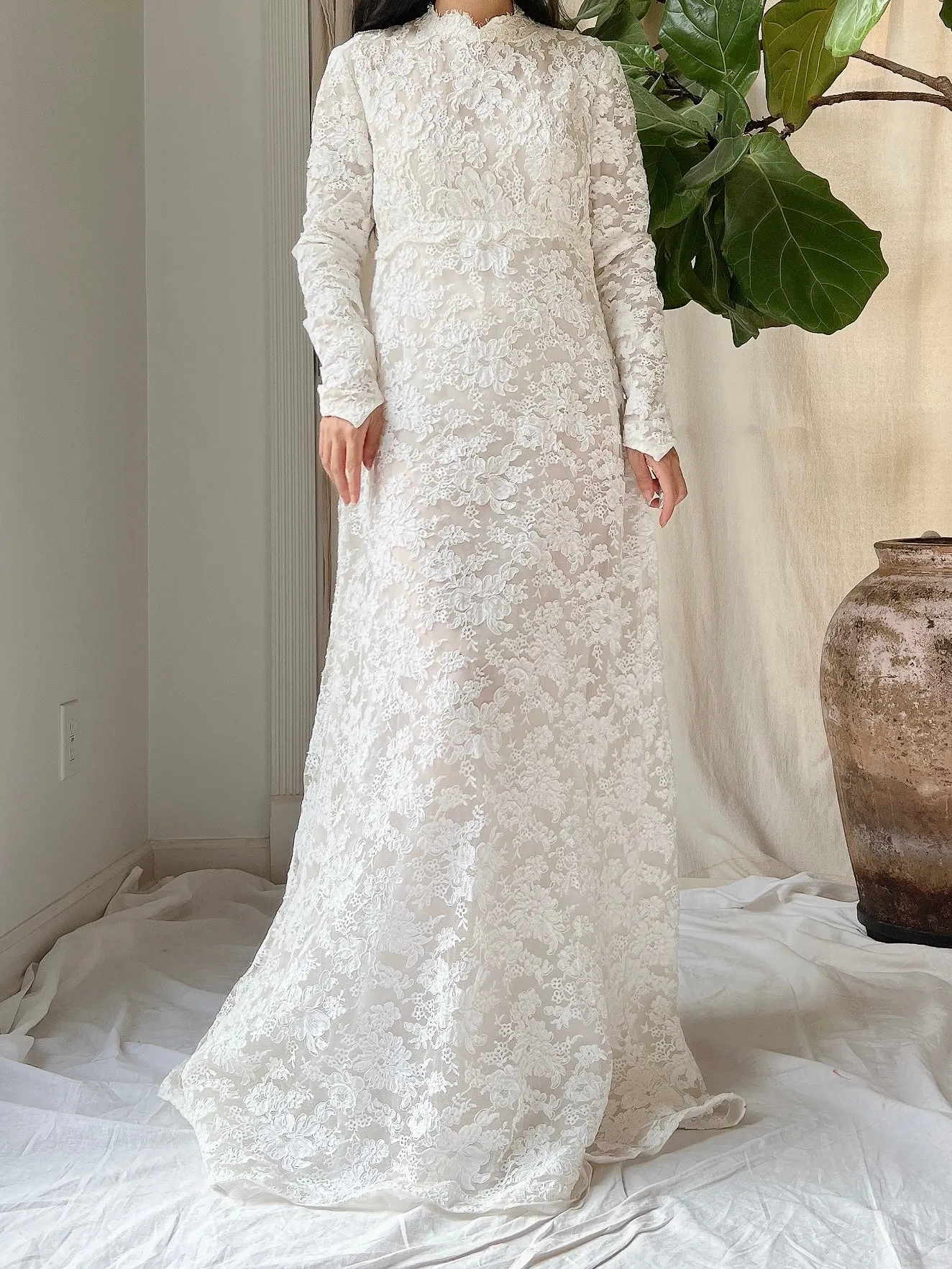 1960s Alencon Lace Gown with Train - XS/S