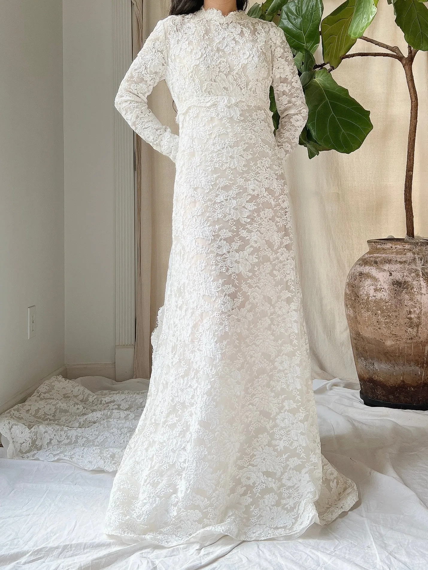 1960s Alencon Lace Gown with Train - XS/S
