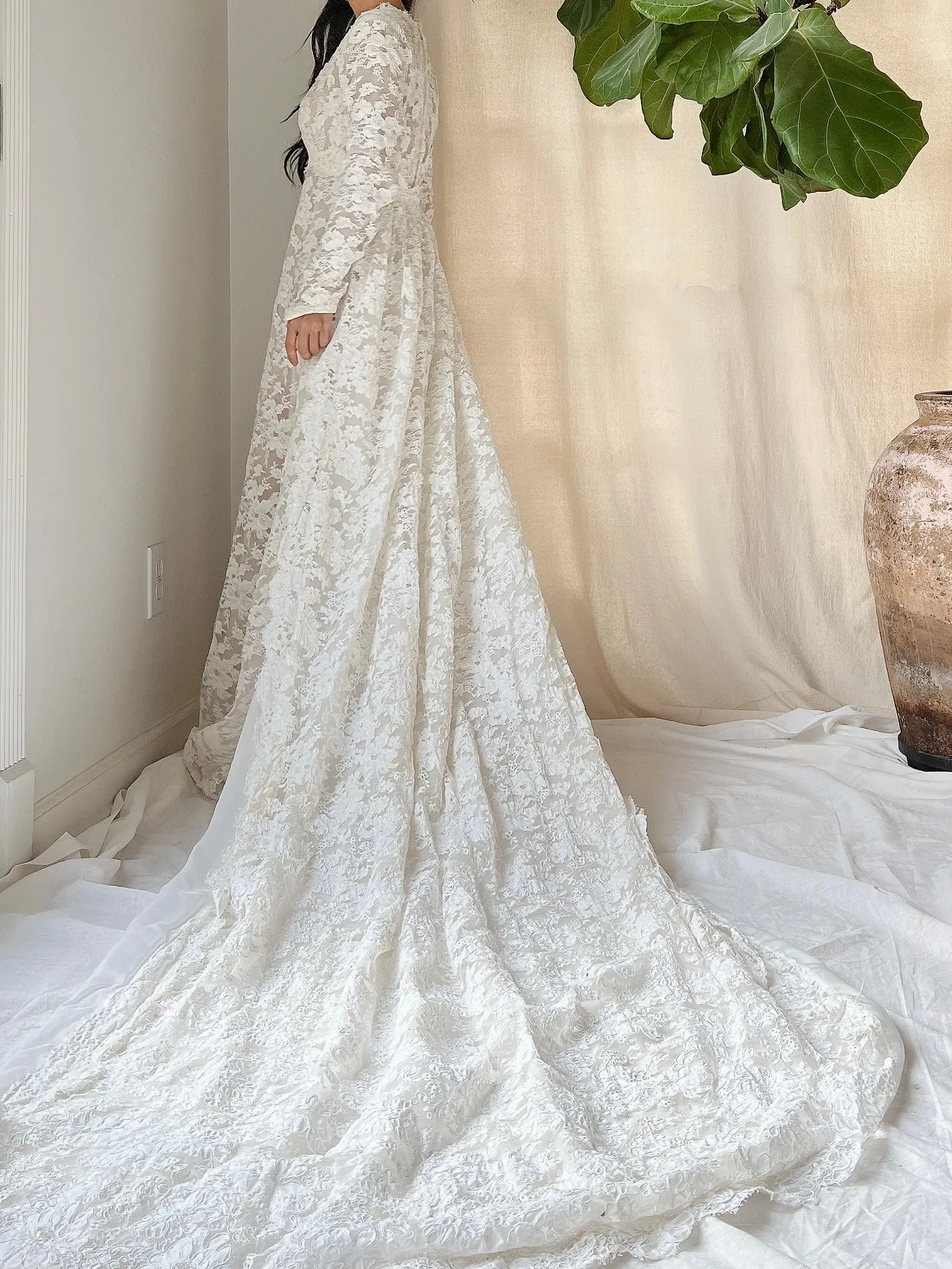 1960s Alencon Lace Gown with Train - XS/S