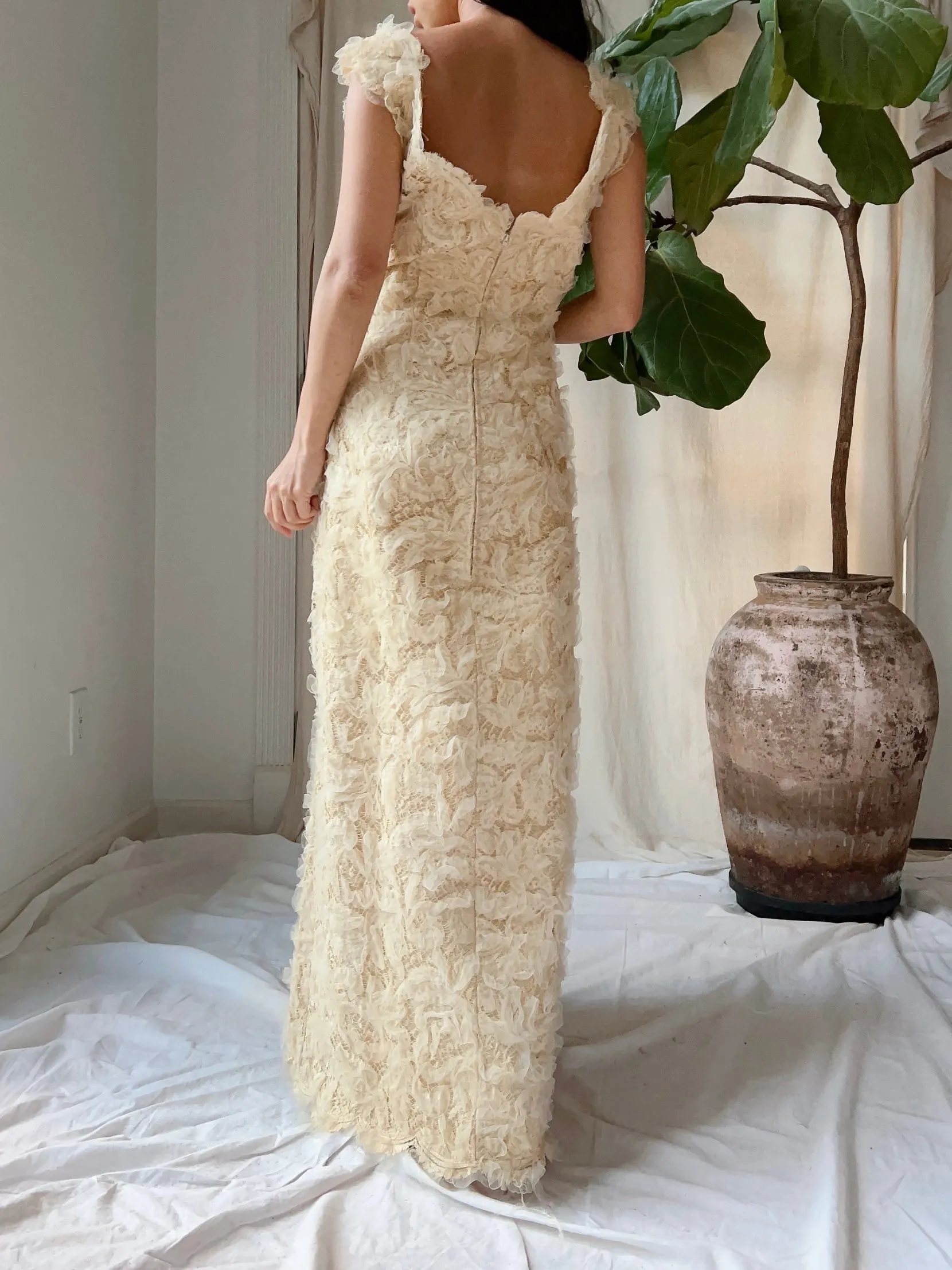 1960s Ecru Silk Ribbon Embroidered Set - M
