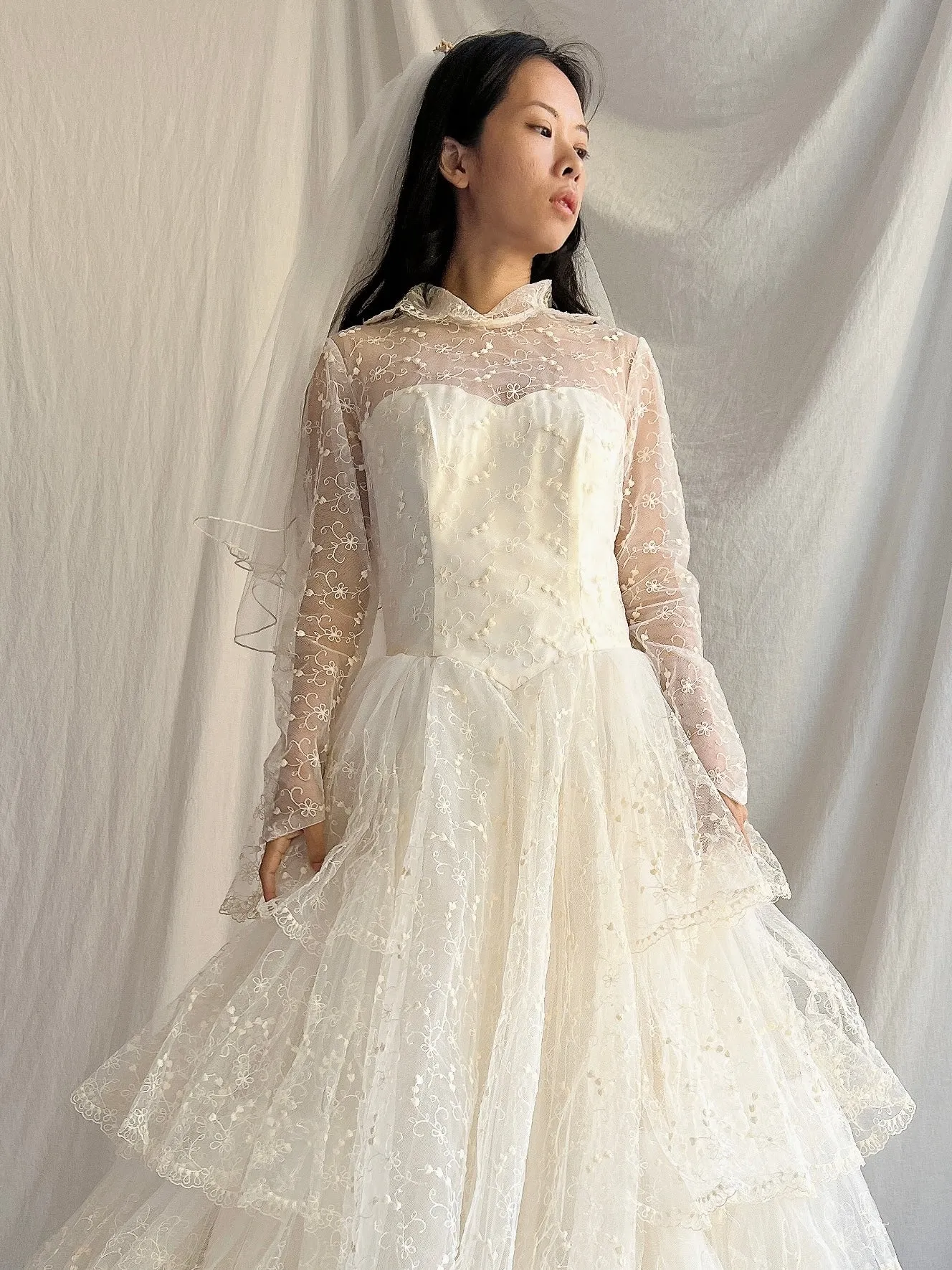 1980s Porcelain Ivory Double Layered Waist Length Tulle Veil