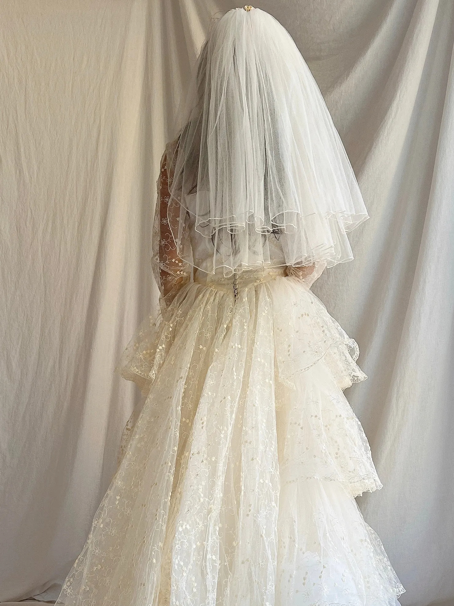 1980s Porcelain Ivory Double Layered Waist Length Tulle Veil