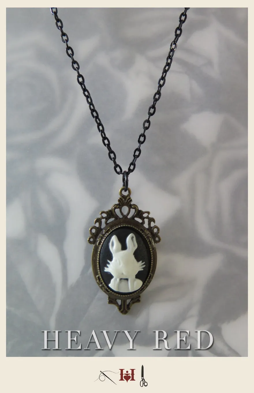 Alice In Wonderland White Rabbit Cameo