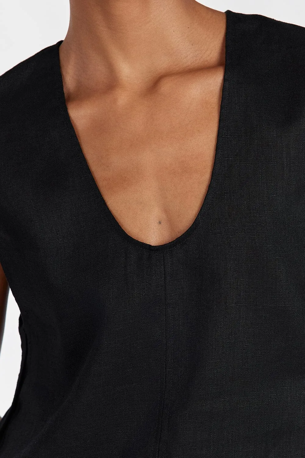 ANA BLACK LINEN SCOOP TOP