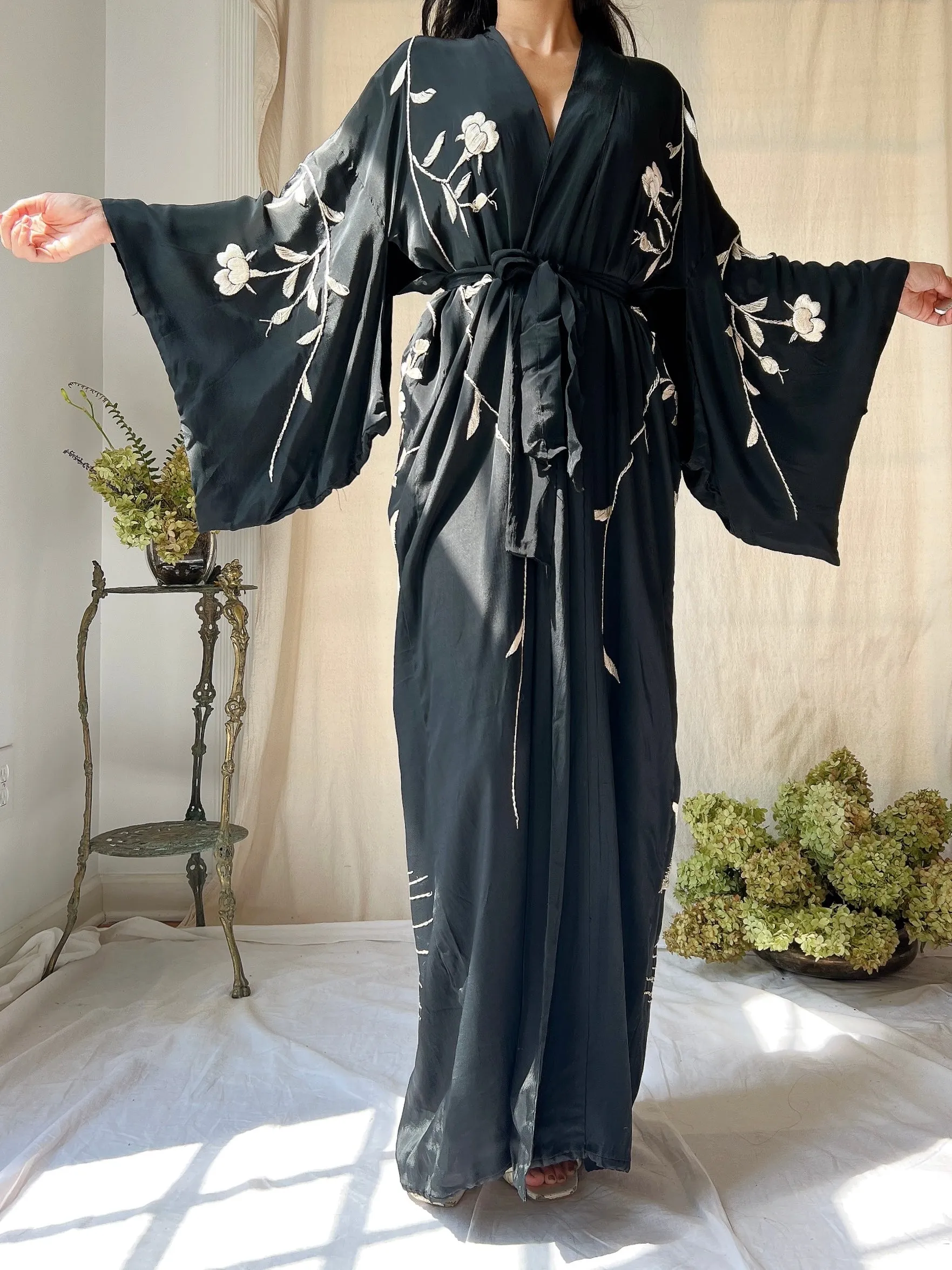 Antique Silk Embroidered Kimono - OSFM