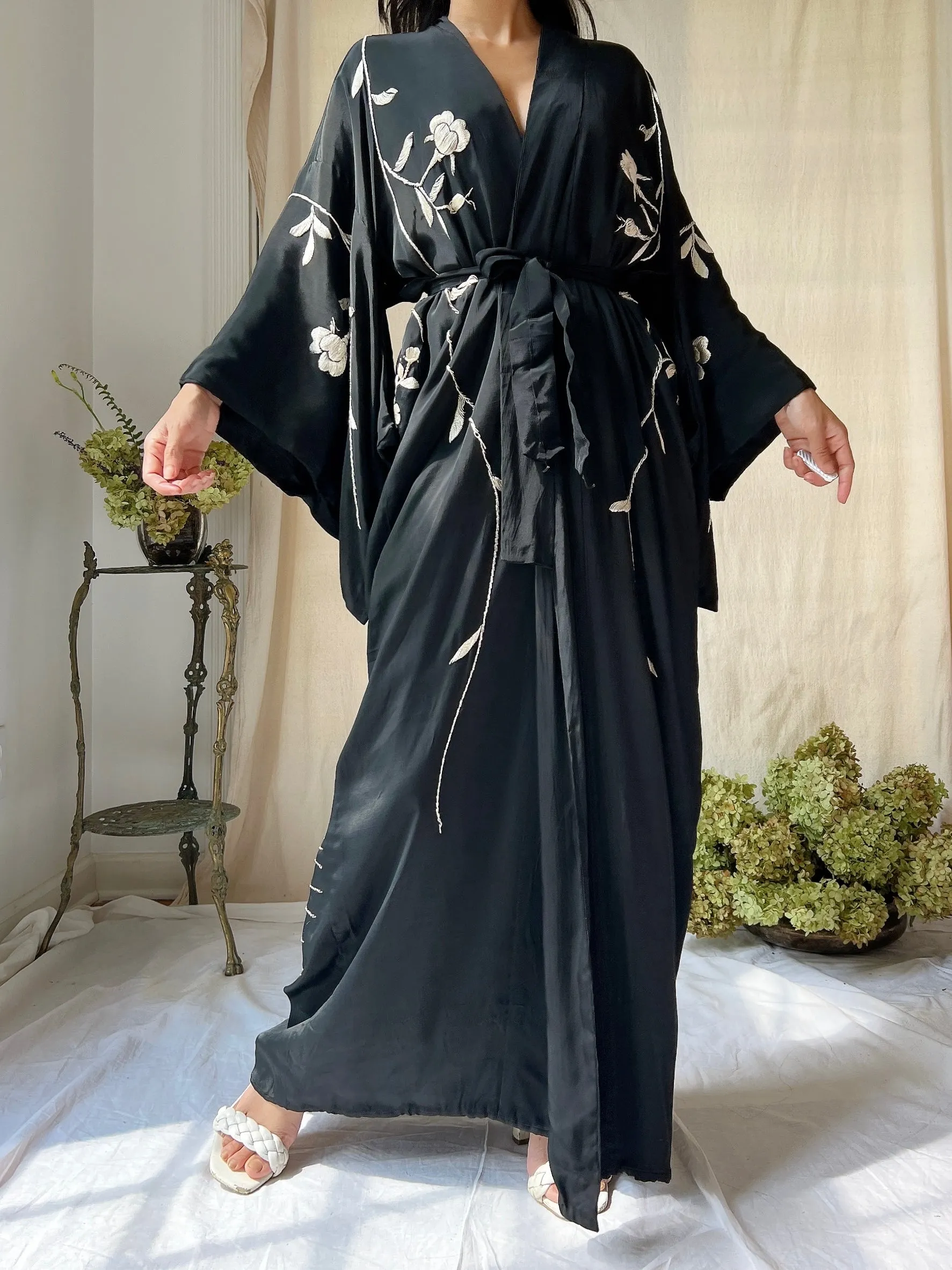 Antique Silk Embroidered Kimono - OSFM