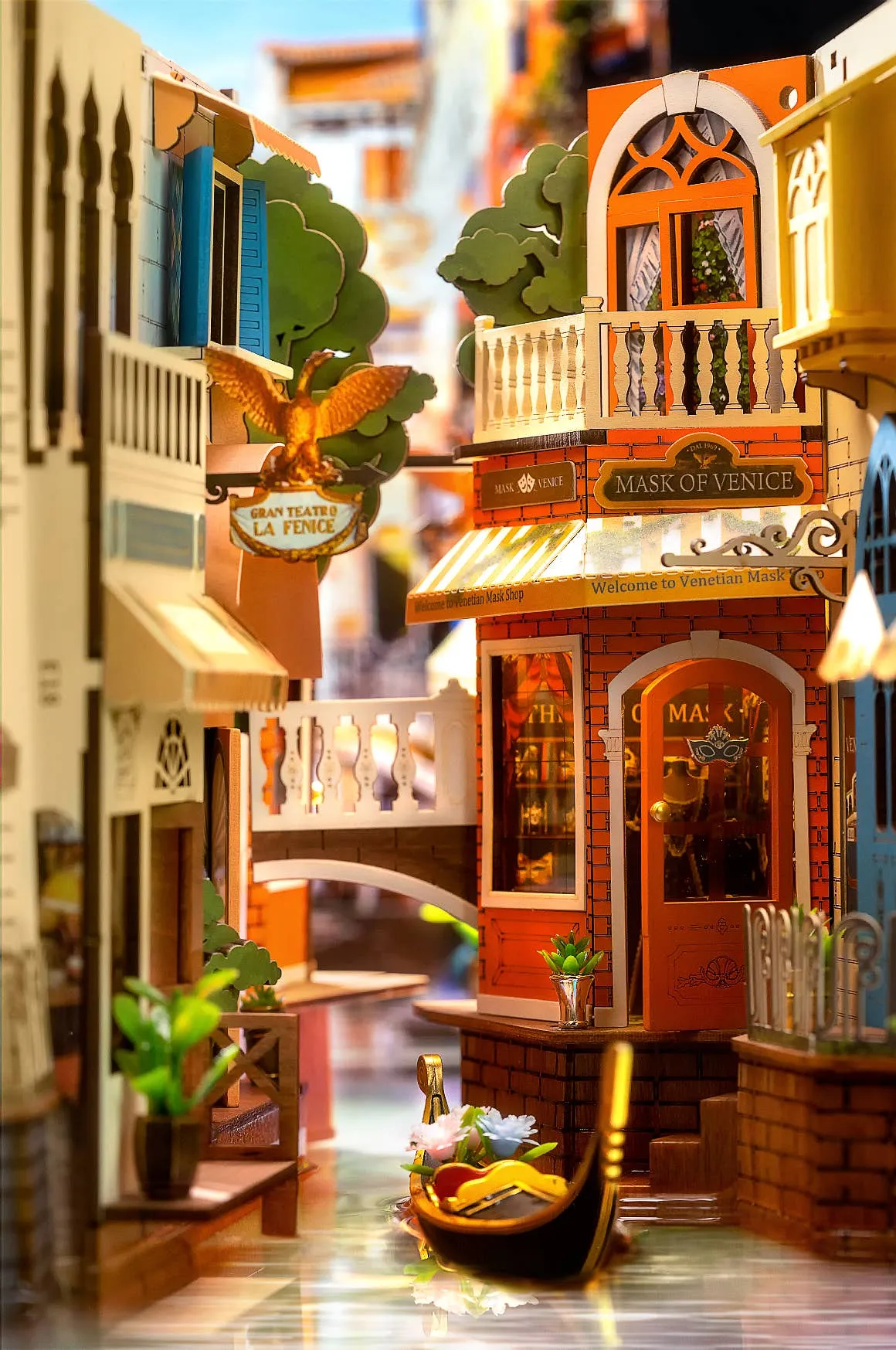 DIY Book Nook Kit: Romantic Venice with Dust Cover