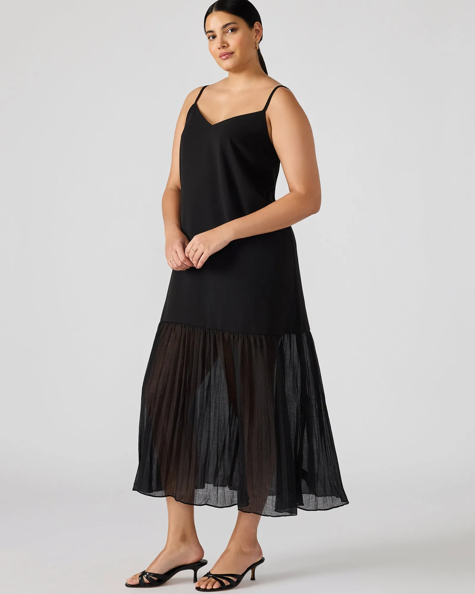 EMEBR DRESS BLACK