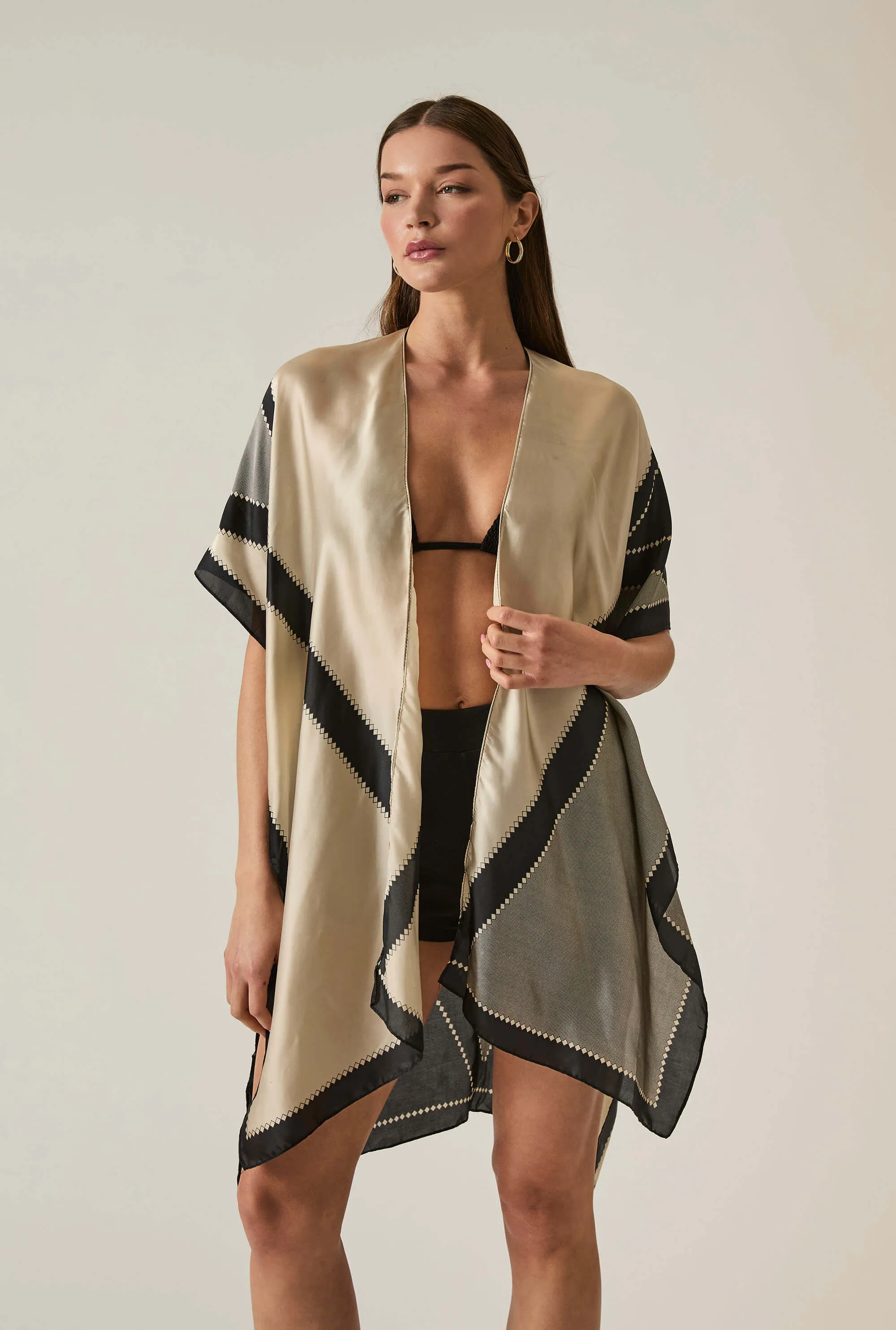 Geometric Beige-Black Kaftan