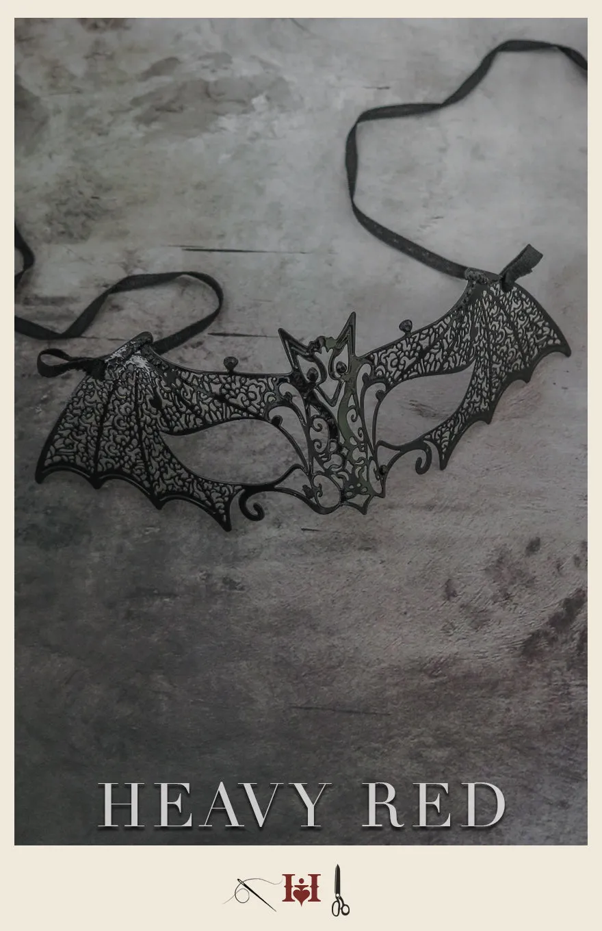 Noir Bat Wire Mask