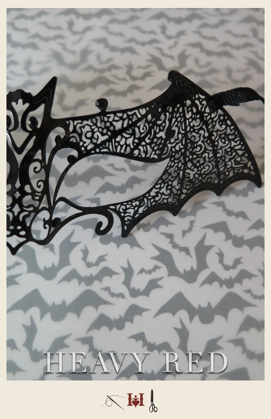 Noir Bat Wire Mask