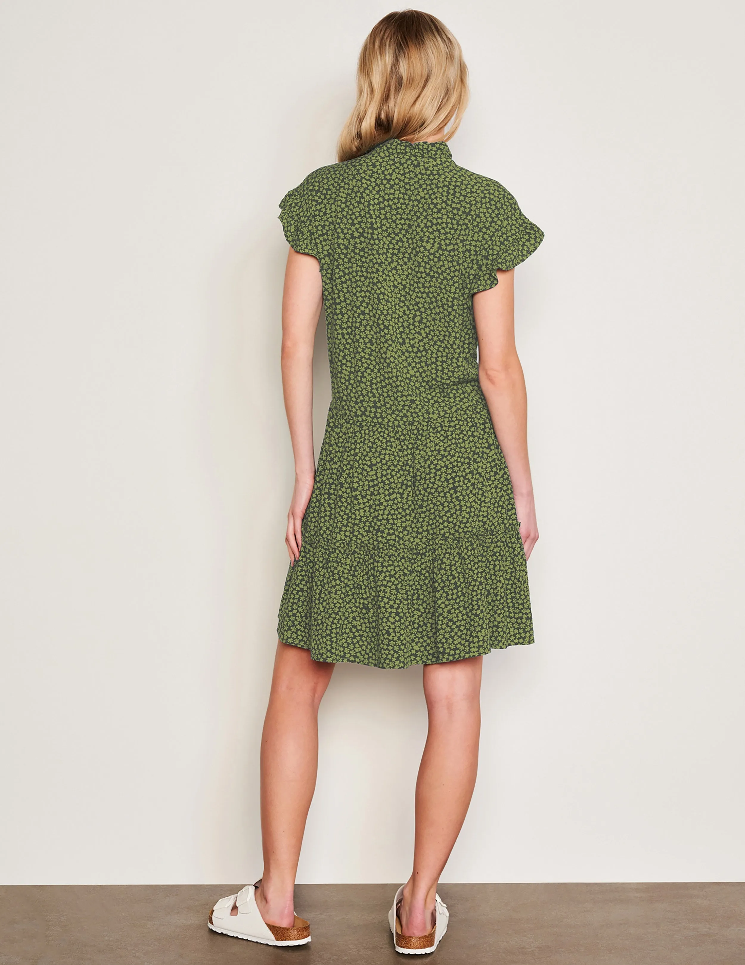 Sundry Clover Short Femme Dress in Olive