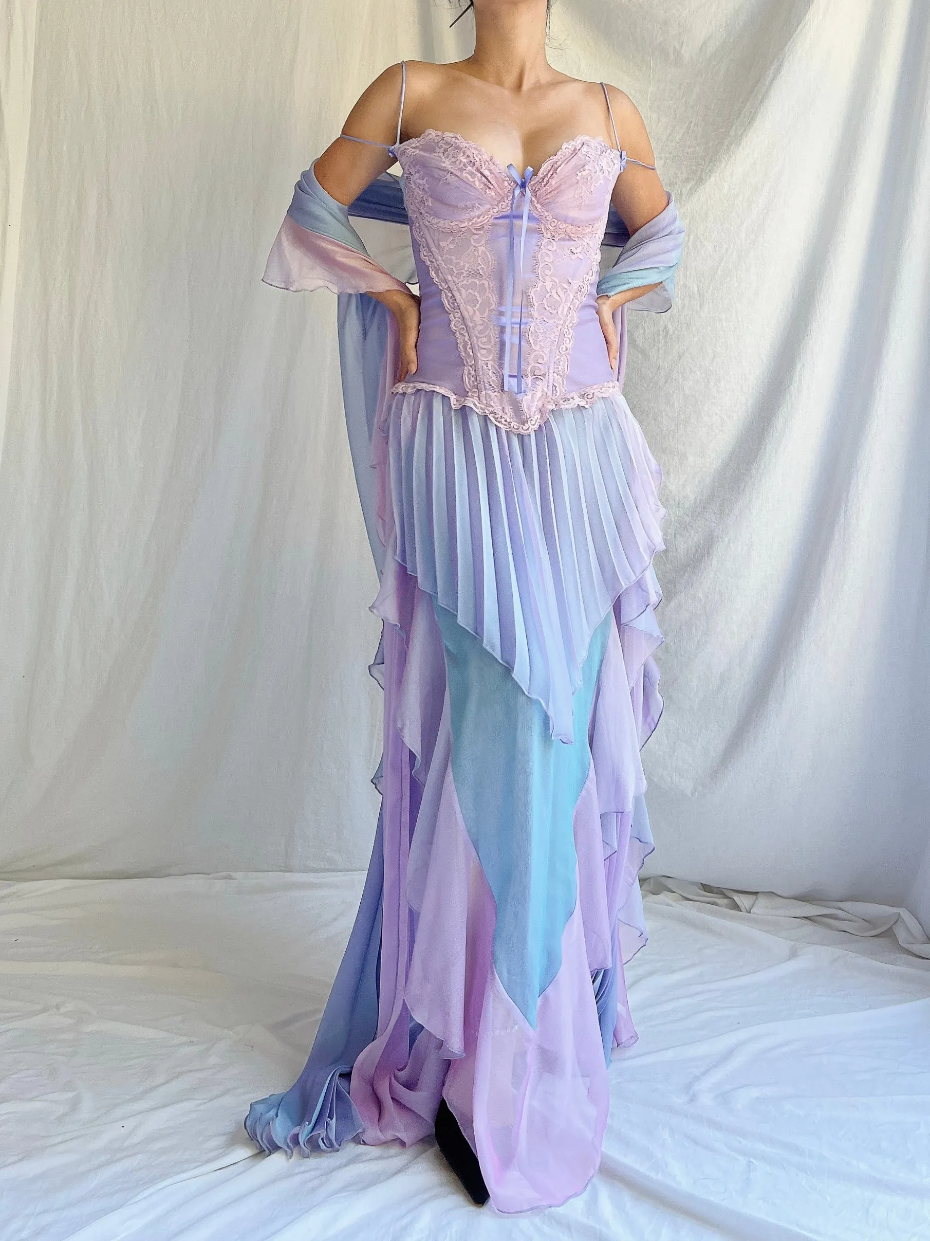 Vintage Catwalk Collection Lavender Pleated 2-Piece Set - One Size