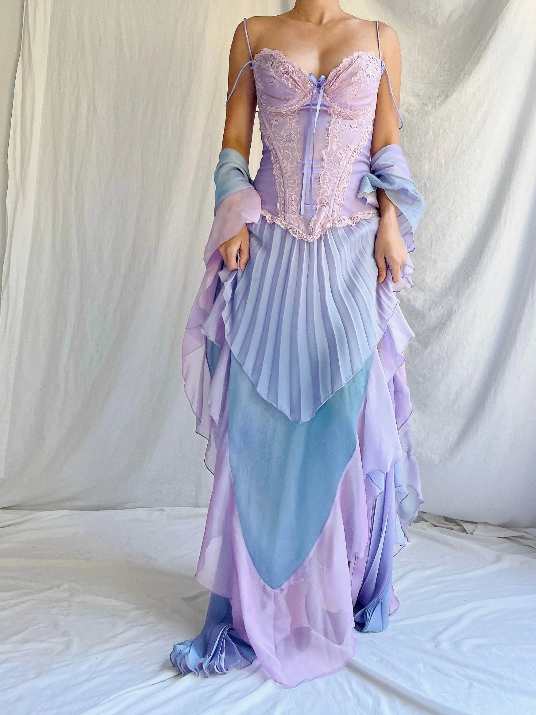 Vintage Catwalk Collection Lavender Pleated 2-Piece Set - One Size