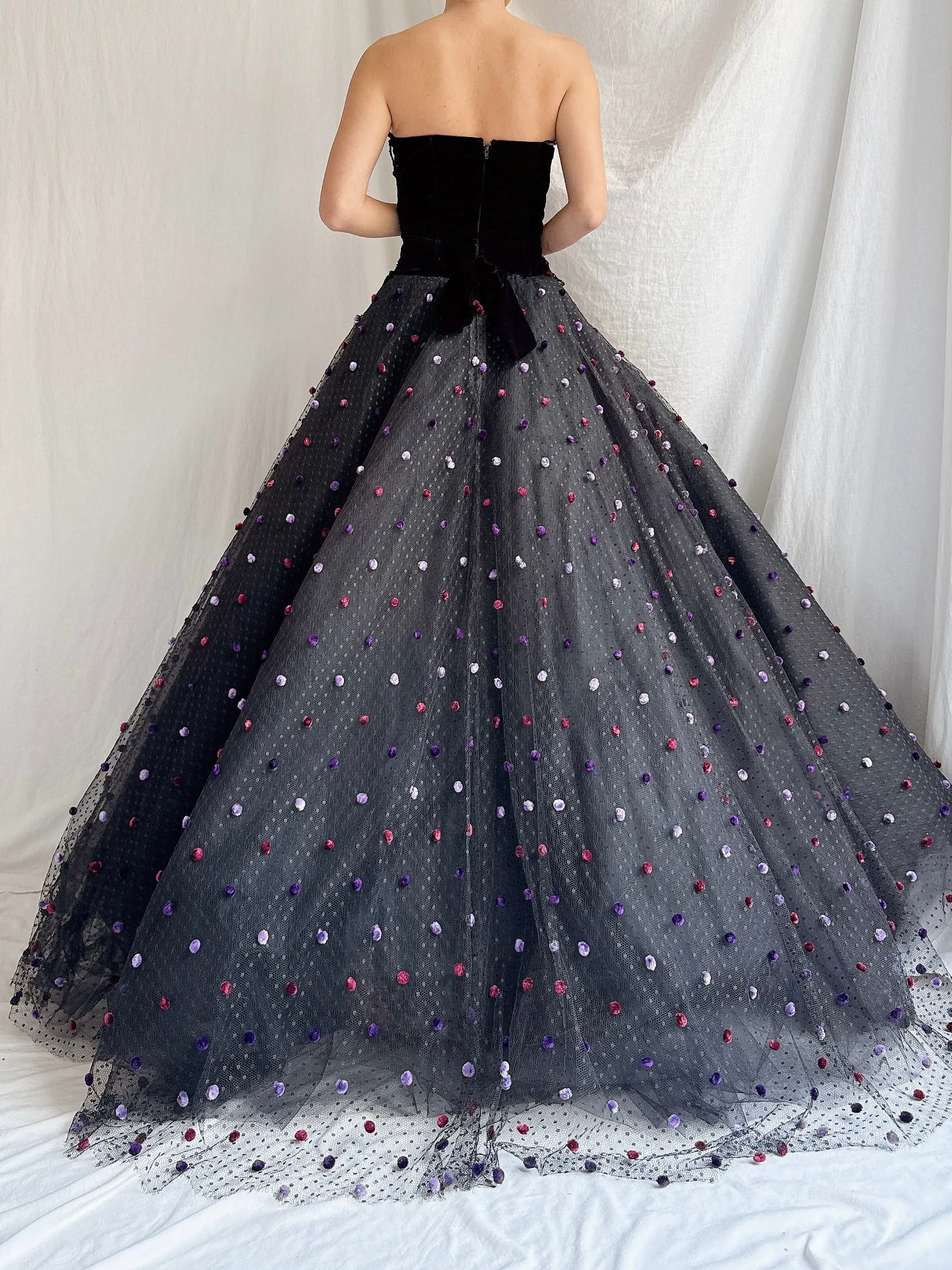 Vintage Floranna Italy Tulle Embellished Gown - M/L IT44/US 10