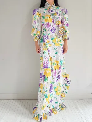 Vintage Puff Sleeve Ruffle Robe - M
